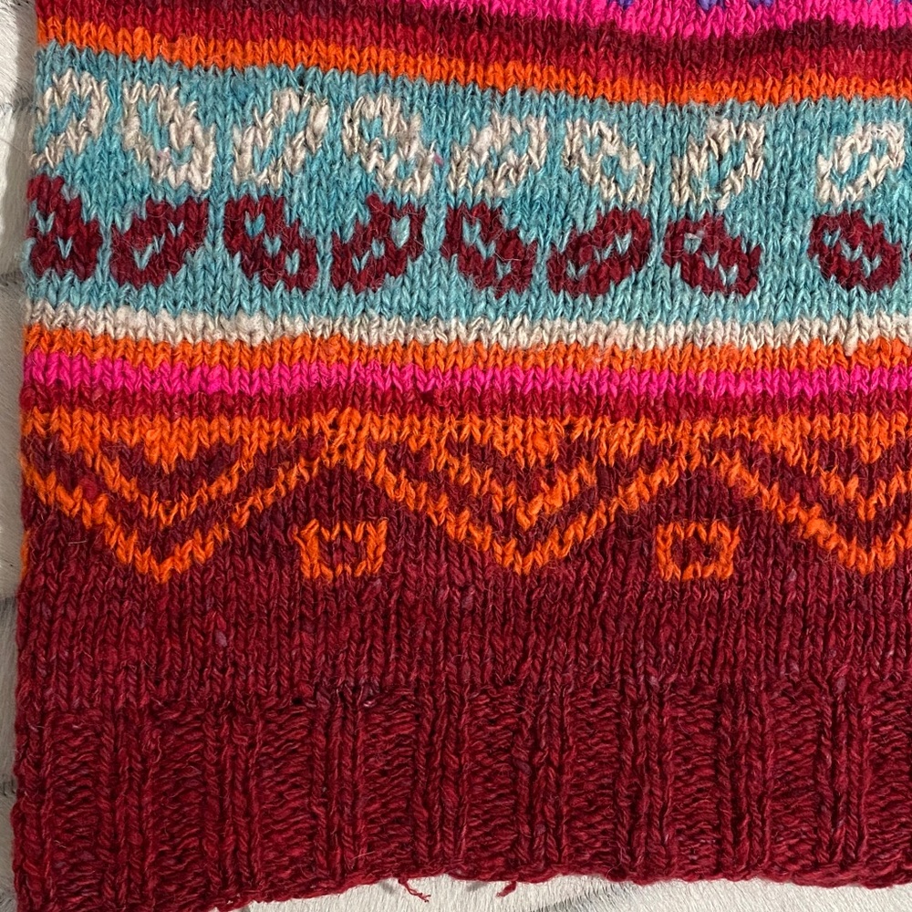 Vintage 90’s Colourful Women Handmade Knit Fairisles Wool Sweater Size S - Picture 9 of 15